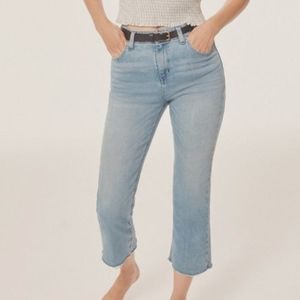 BDG CROPPED KICK FLARE JEAN